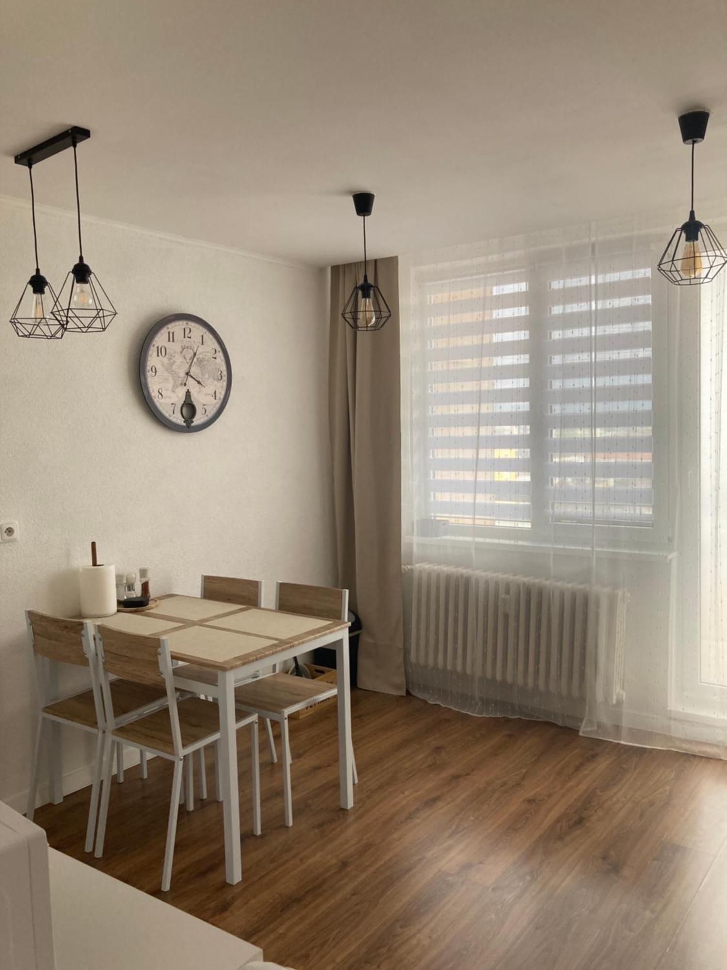 Utulny Apartman Blizko Centra Michalovce Luaran gambar