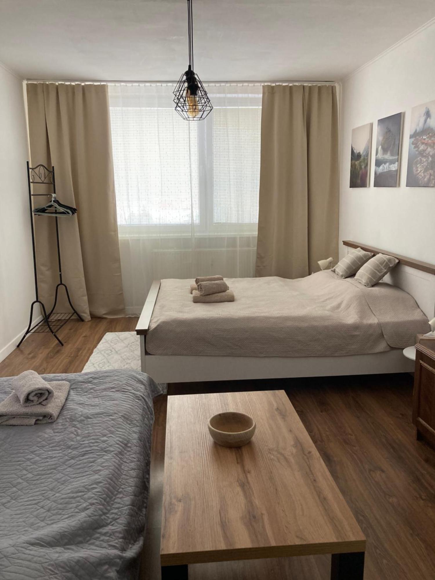 Utulny Apartman Blizko Centra Michalovce Luaran gambar